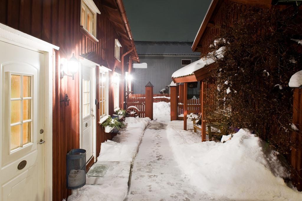 Hotell Mikaelsgarden Vargarda Bagian luar foto