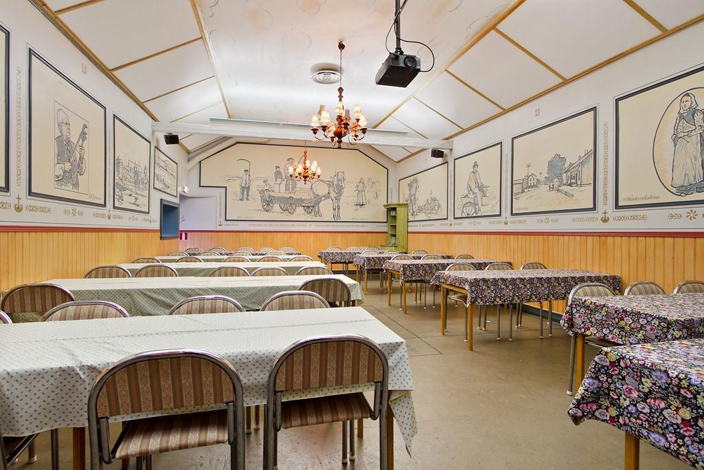 Hotell Mikaelsgarden Vargarda Bagian luar foto